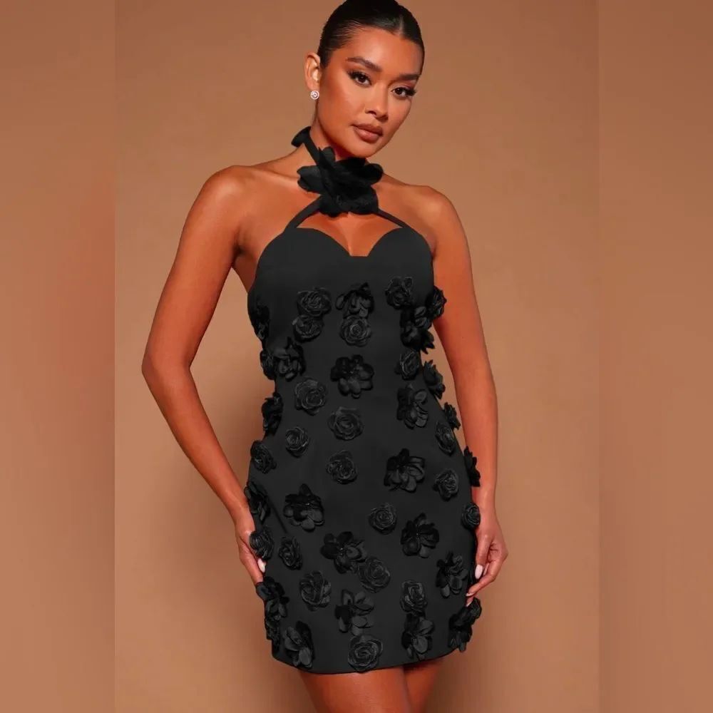 Nova luxe  Elegant Black Halter Dress with Floral Accents, M